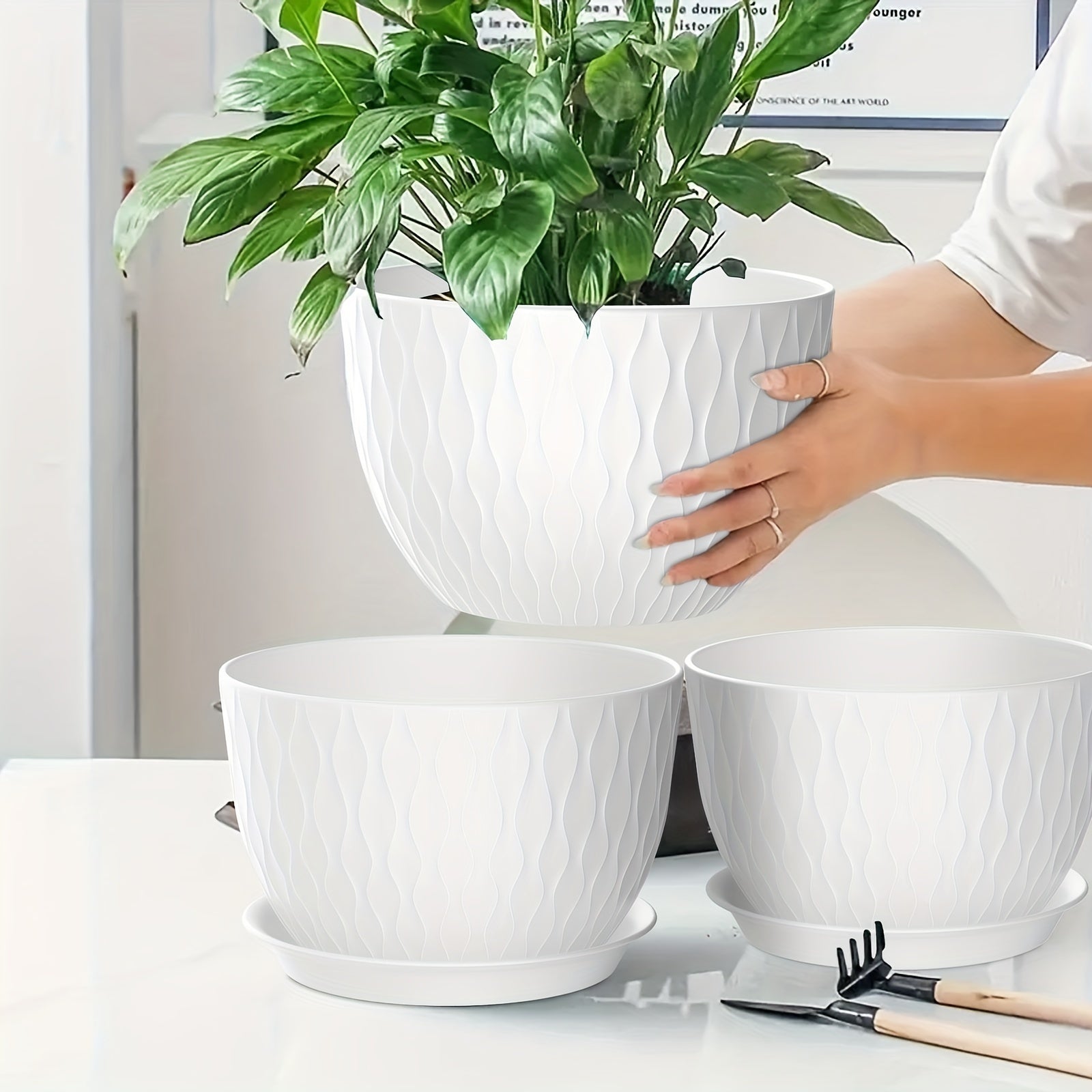 3pcs 12" Plastic Planters with Trays by Snagg A Pot